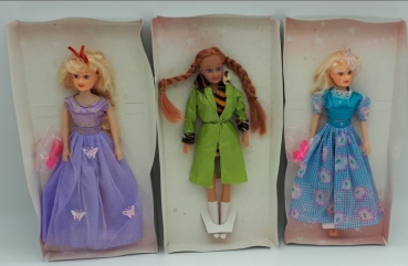 6 x Modepuppe Lucy Doll Toys - ca. 1980er Jahre - unbespielt